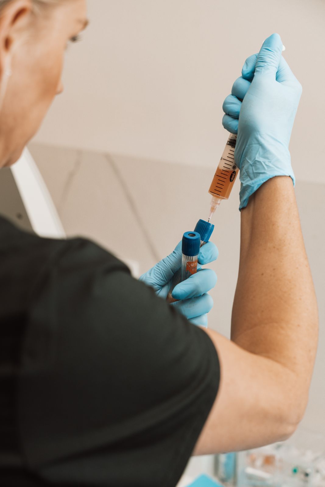 Preparation of cell-free signalling therapy at CellOrtho Marbella